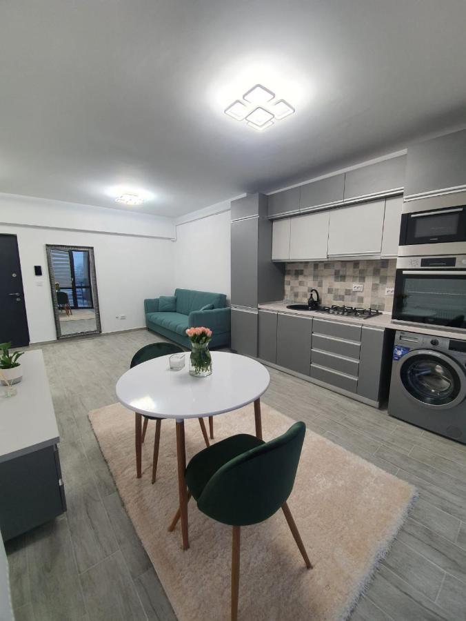 Astero Apartments Premium Accomodation Iasi Eksteriør bilde