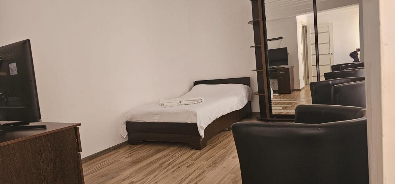 Astero Apartments Premium Accomodation Iasi Eksteriør bilde